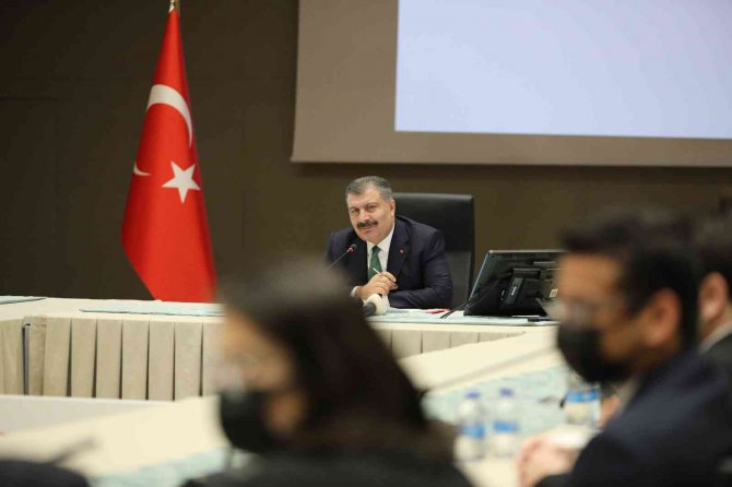 Bakan Koca, Tıp Fakültesi Öğrencileriyle Bir Araya Geldi