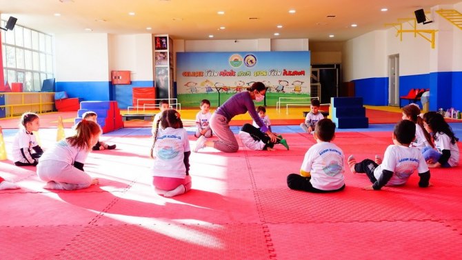 ’Gelecek İ̇çin Minik Adım, Spor İ̇çin İ̇lkadım’: Hedef 10 Bin Öğrenci