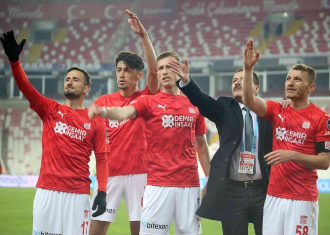 Sivasspor’dan Üst Üste 3. Galibiyet