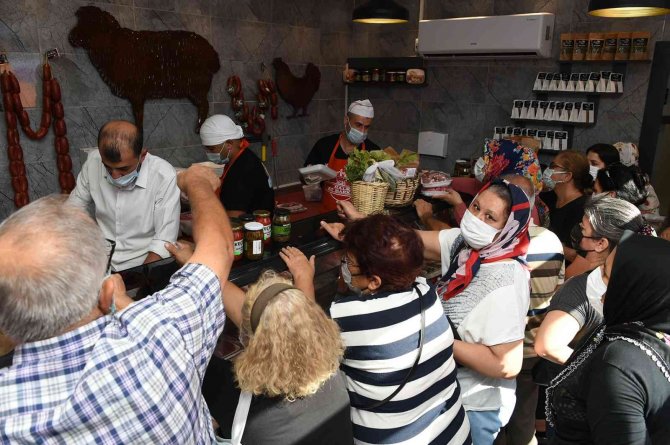 Tarsus’taki ’Et Market’te Zam Uygulanmayacak