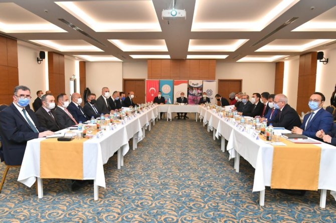 Balıkesir Valisi Şıldak Burhaniye’de Eğitimcilerle Bir Araya Geldi.