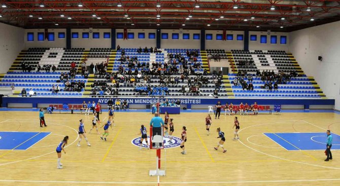 Üniversiteler Arası Voleybol 2. Lig Müsabakaları Başladı