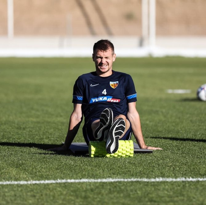 Gavranovic Ve Dimitrios Cezalarını Tamamladı