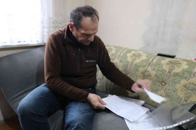 43 Yıldır Fotoğrafını Bile Görmediği Gerçek Babasını Arıyor