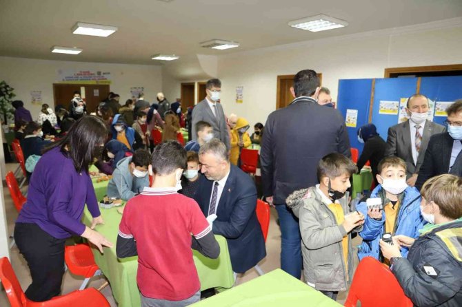 19 Mayıs’ta Zekâ Geliştirici Ahşap Akıl Ve Strateji Oyunları El Sanatları Sergisi Açıldı