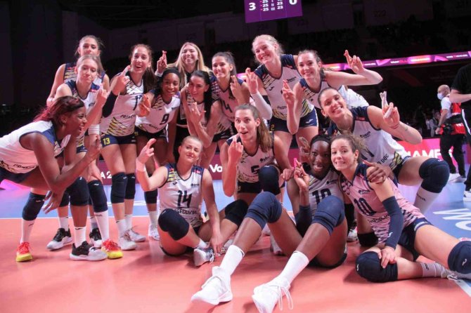Dünya Fıvb Kadınlar Dünya Kulüpler Şampiyonası: Imoco Volley: 3 - Fenerbahçe Opet: 0