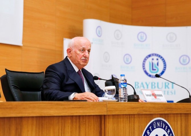 27. Dönem Tbmm Başkanı İ̇smail Kahraman, Bayburt’ta Konferans Verdi