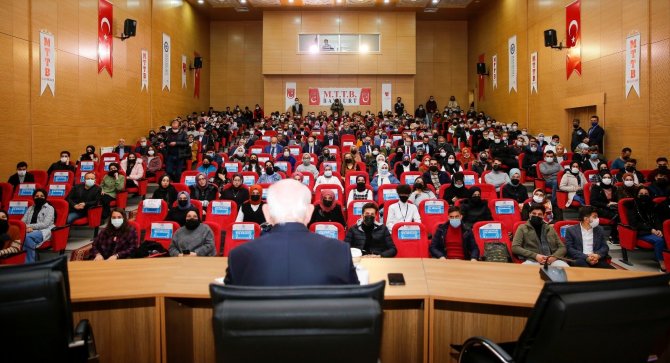 27. Dönem Tbmm Başkanı İ̇smail Kahraman, Bayburt’ta Konferans Verdi