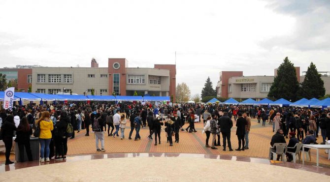 Adü Öğrenci Toplulukları Tanıtım Günleri Gerçekleşti