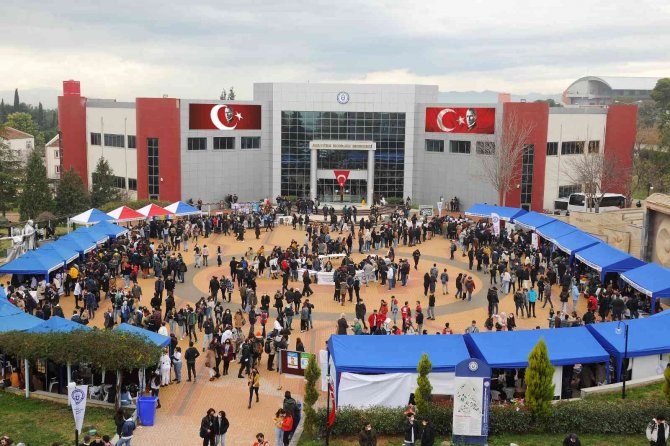 Adü Öğrenci Toplulukları Tanıtım Günleri Gerçekleşti