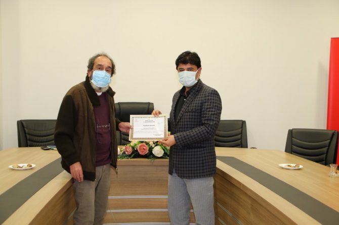 Akılcı İlaç Uygulamalarına En Fazla Katkıda Bulunan Hekimlere Teşekkür Belgesi