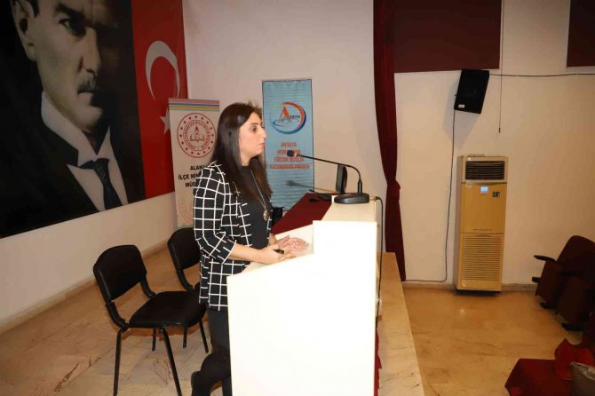 Alanya’da Öğretmenlere ’Müze’ Eğitimi