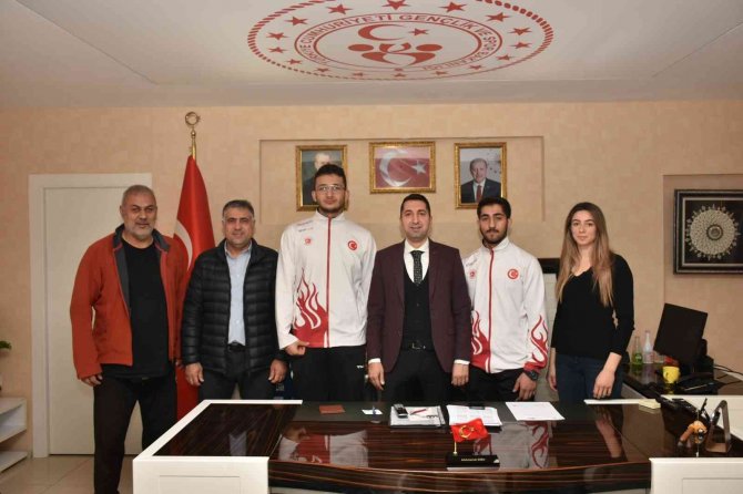 Elazığlı Sporcular, Karadağ’dan Madalyayla Döndü