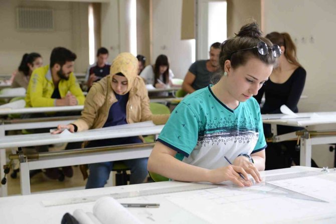 Bartın Üniversitesinde Tübi̇tak Desteğiyle “İ̇klimle Uyumlu Kentsel Tasarım Eğitimi” Verilecek