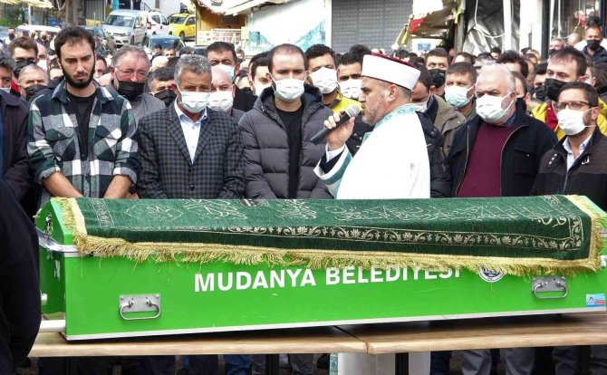 Anne Öldü, Karnındaki Bebeği Kurtarıldı