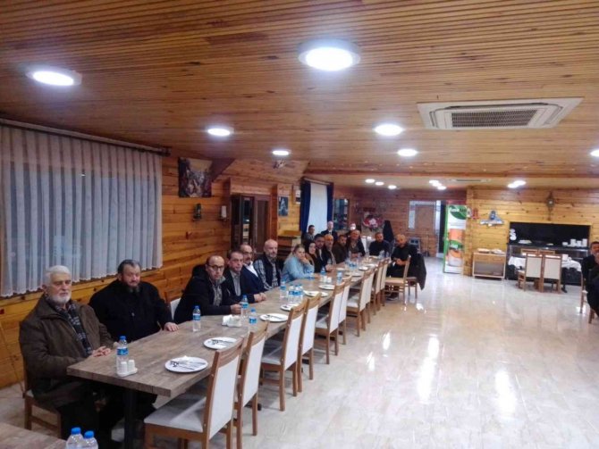 Çayağzı’nın İlçeden Ayrılma Talebi Görüşüldü