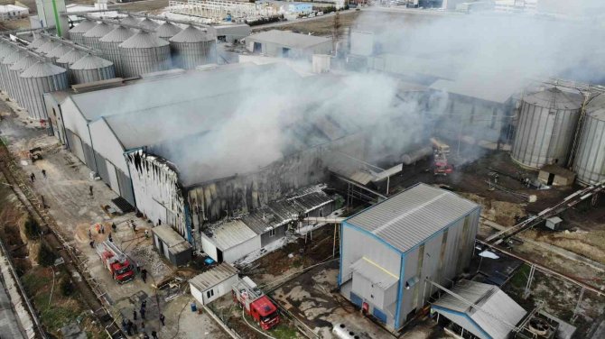Çorum Organize Sanayi Bölgesi’nde Korkutan Yangın