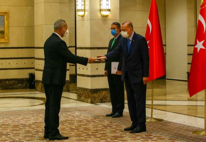 Cumhurbaşkanı Erdoğan, Libya Büyükelçisini Kabul Etti
