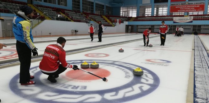 Curling Milli Takımı Erzurum’da Kampa Girdi