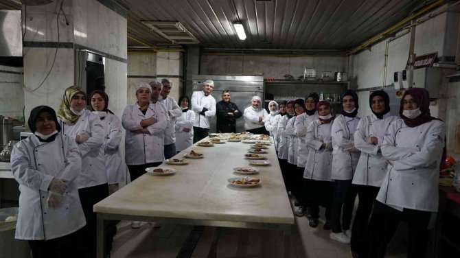 Aldıkları Sertifikayla Dünya Mutfaklarında Çalışabilecekler