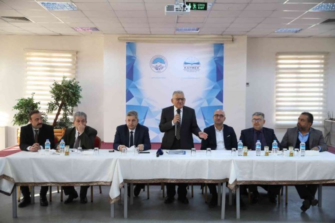 Başkan Büyükkılıç, Bünyan’da 46 Muhtarla Buluştu