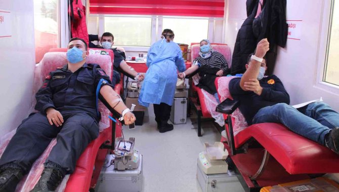 Alaşehir’de Kan Verme Rekoru Kırıldı
