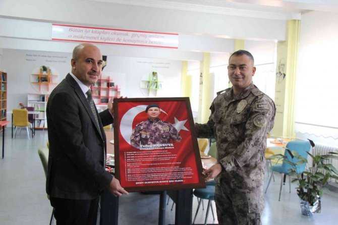 Mardin’de Okullarda Açılan Kütüphanelere Şehitlerin İsimleri Verildi