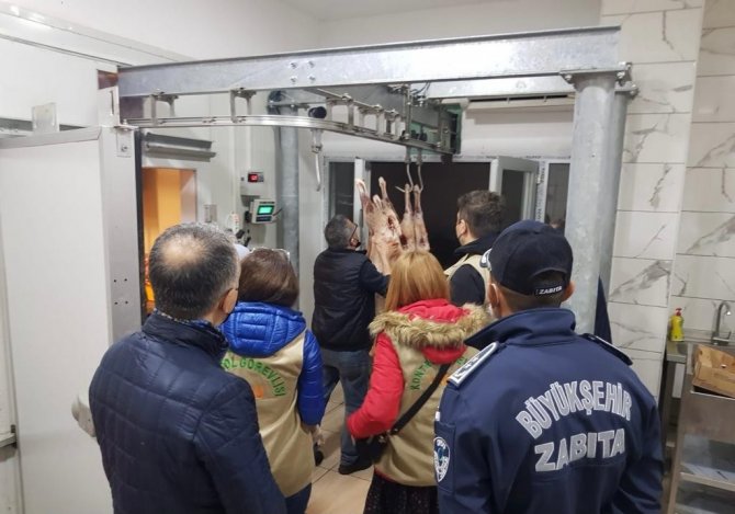 Ordu’da Usulsüz 1 Ton Ete El Konuldu