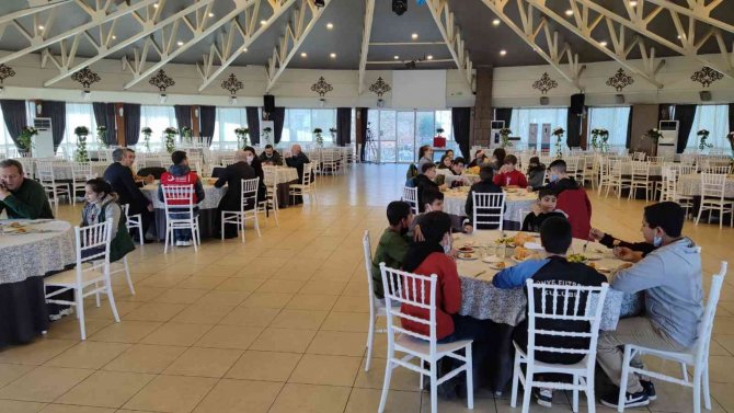 Başkan Tavlı: “Dünyada Düzensiz Göçlerden En Çok Etkilenen Çocuklardır”