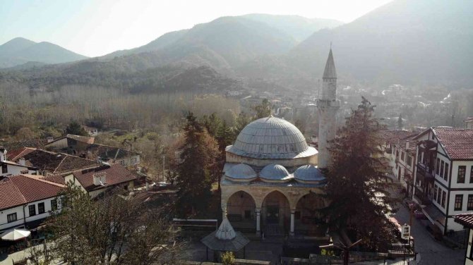 Birçok Badire Atlattı Ama 500 Yıldır Dimdik Ayakta