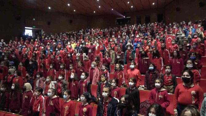 Mehmet Akif’in Torunu Selma Argon: 