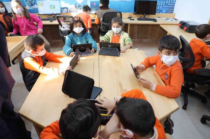 Sivas’ta Robotik Kodlama Atölyeleri Yaygınlaşacak