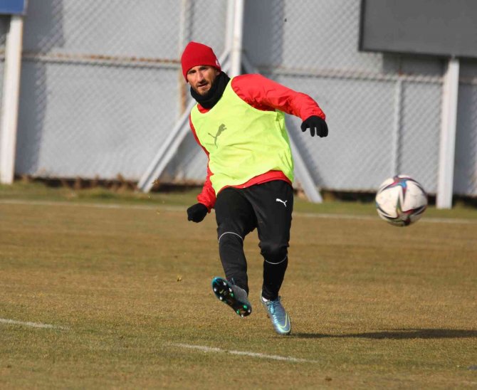 Sivasspor’da Kasımpaşa Maçı Hazırlıkları Sürüyor