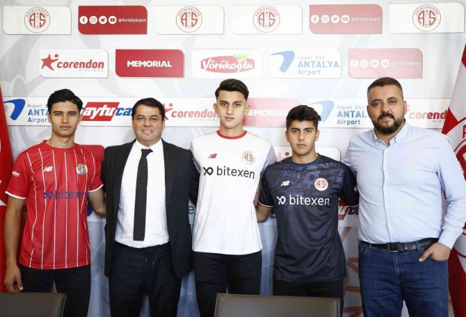 Ft Antalyaspor’dan Altyapıdan Yetişen 3 Gence İmza