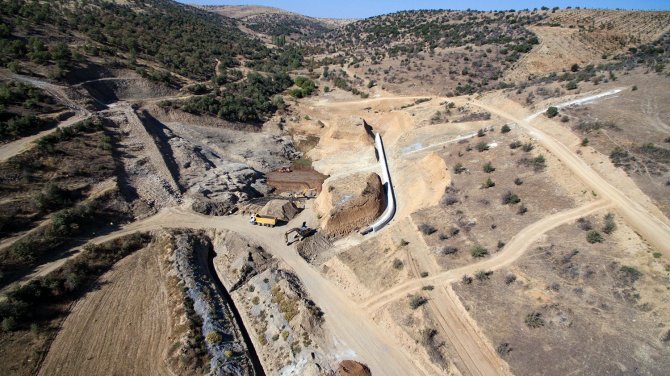 Manisa’nın 6. Barajında Gövde Dolgusuna Başlandı