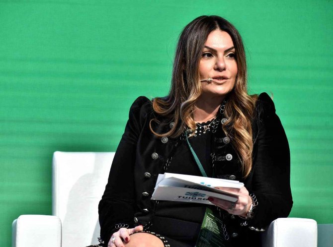 Tüi̇osb’ye Türkiye’nin İlk İhracat Odaklı Dijital Ve Yeşil Osb Ödülü