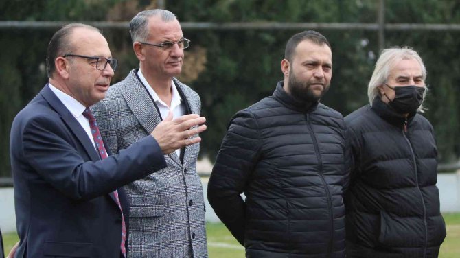 Başkan Akın’dan Turgutluspor’la Moral Buluşması