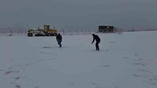 Karabük’te Kar Yağışı Yüzünü Yeniden Gösterdi