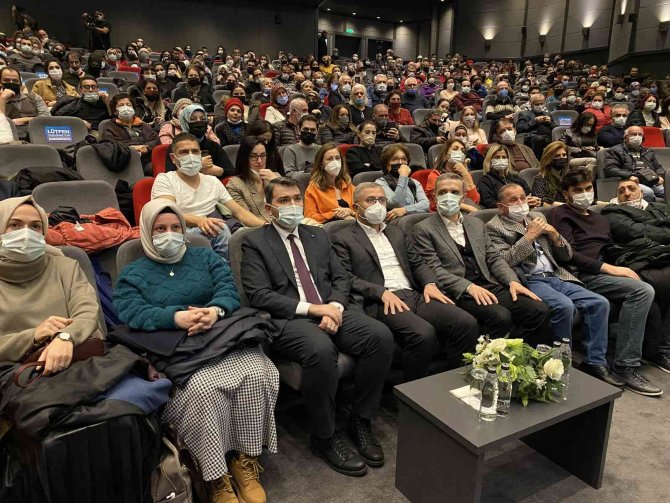 Sanat Güneşi Üsküdar’da Mine Geçili Konseri İle Anıldı