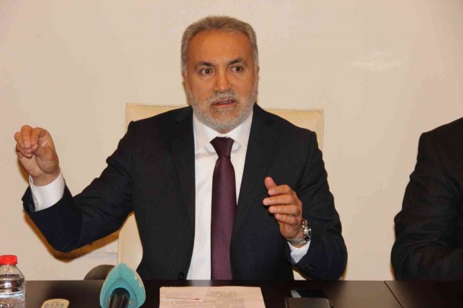 Rektör Karadağ, “Üniversiteleri Politik Tartışmaların Dışında Tutun”