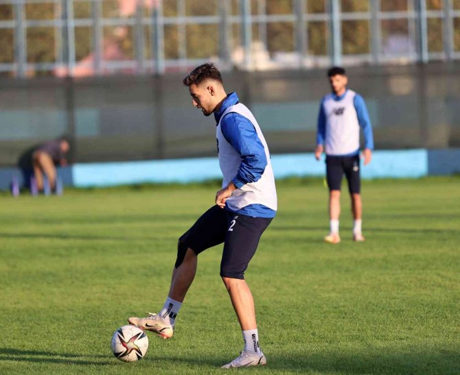 Montella: “Aytemiz Alanyaspor Maçını Test Olarak Görüyorum”