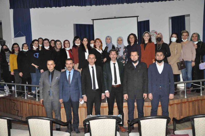 Sandıklı’da ’İ̇lmek İ̇lmek Sevgi, Ailenin Temeli’ Projesi