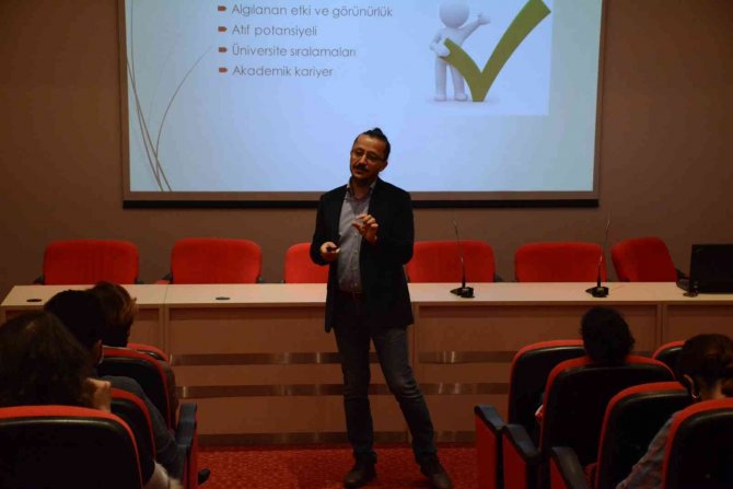 “Uluslararası Dergilere Makale Gönderme Süreci” Semineri Gerçekleştirildi