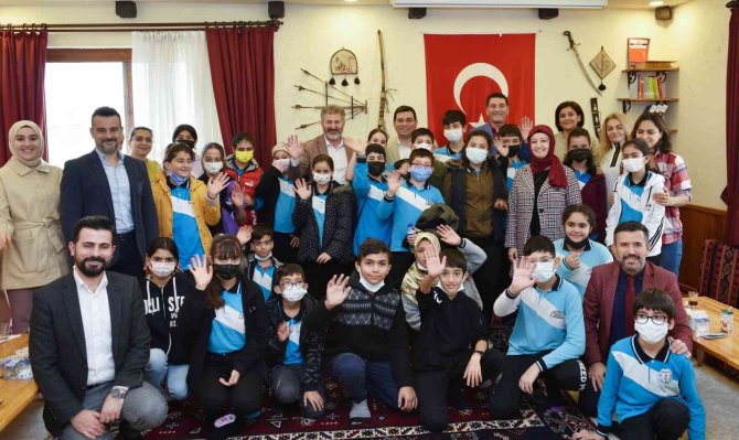 Tütüncü, Sayad’ın Misafiri Çocuklarla Buluştu