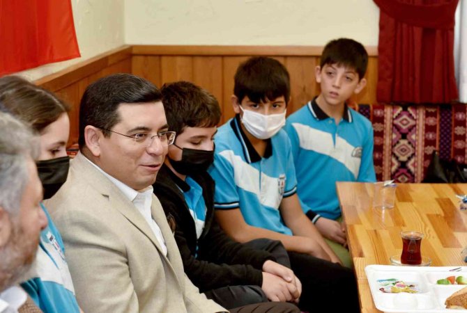 Tütüncü, Sayad’ın Misafiri Çocuklarla Buluştu