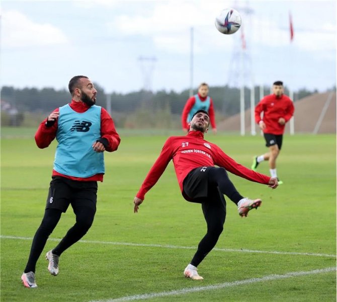 Antalyaspor, Konyaspor Maçı Hazırlıklarını Devam Ettirdi
