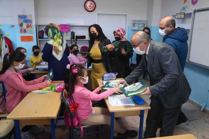 İ̇lkokul Öğrencileri ‘Çevre Başkanı’ Oldu