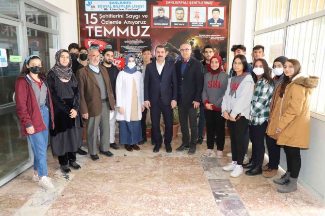 Baydilli Liseli Öğrencilerle Biraya Geldi