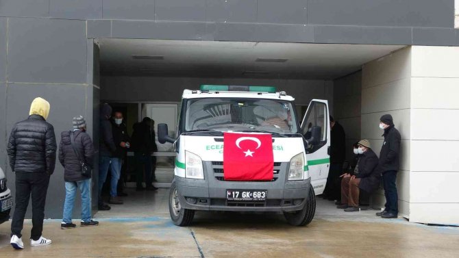 Çanakkale’de Covid-19’a Yenik Düşen Seher Ebe İçin Tören Düzenlendi