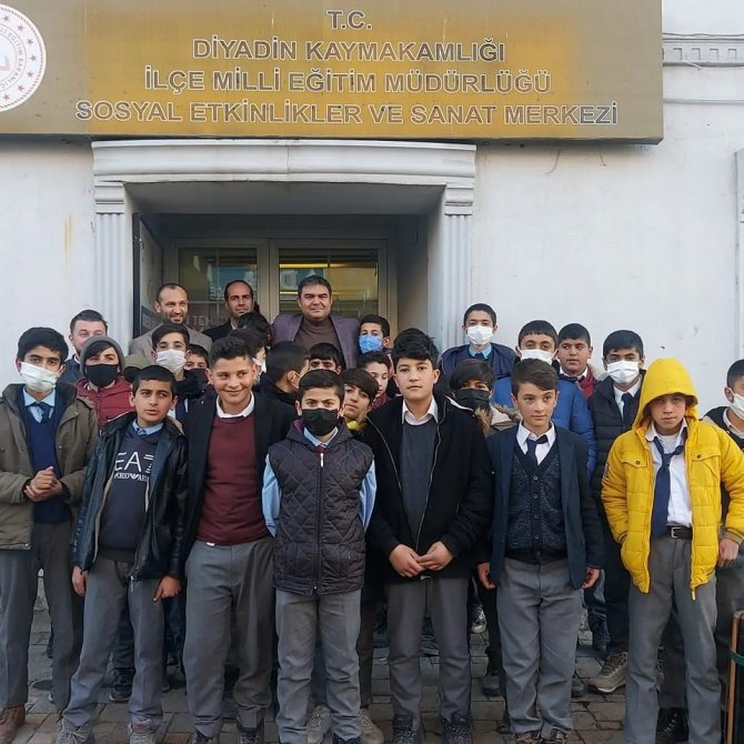 Kaymakam Balcı’dan Öğrencilere Sinema Keyfi